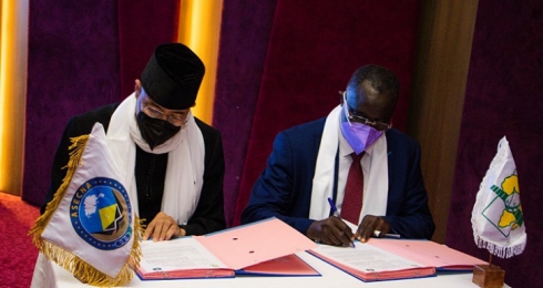 Signature d’une convention ASECNA/RASCOM Signature d’une convention ASECNA/RASCOM